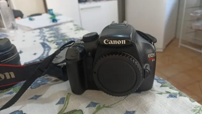 Vendo Câmera Fotográfica CANON Eos Rebel