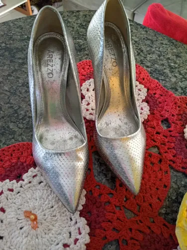 Vendo lindo scarpan Arezzo