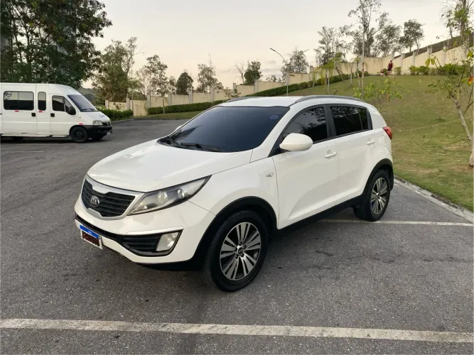 Kia Motors Sportage LX 2.0 16v/ 2.0 16V Flex Aut. 2013