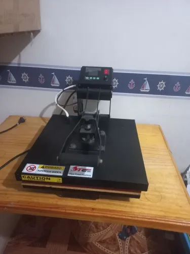 Vendendo maqui a para personalização.