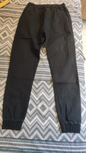 Calça Jogger Preta - Tam. M com Elástico