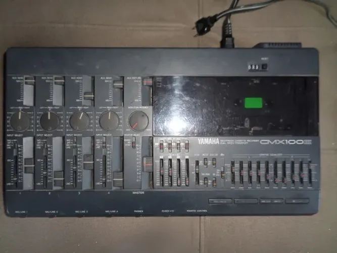 Gravador de cassete no estado MTR YAMAHA CMX100IIIS- AF170