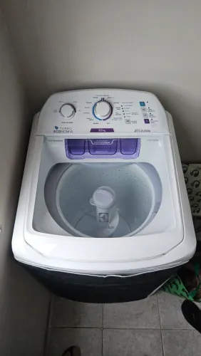 Máquina de lavar Electrolux 8,5kg (LAC09)
