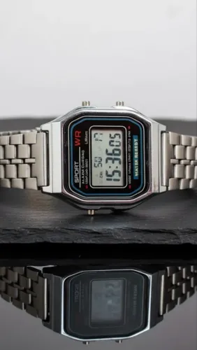 Relógio Sport WR vintage retrô 