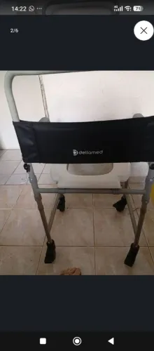Cadeira de rodas de banho