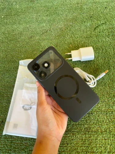 Celular novo A90