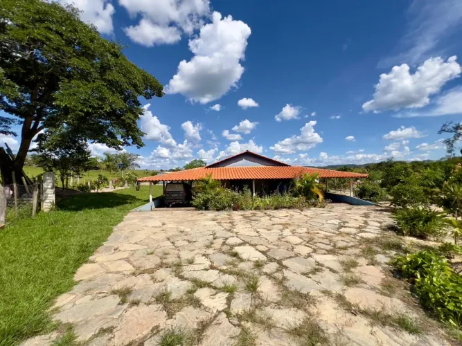 Vendo Sítio com cachoeira em Alexânia