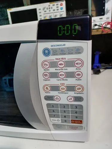 Micro-ondas 20 litros, 90 dias de garantia