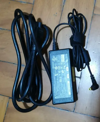 Carregador Acer 65 Watts