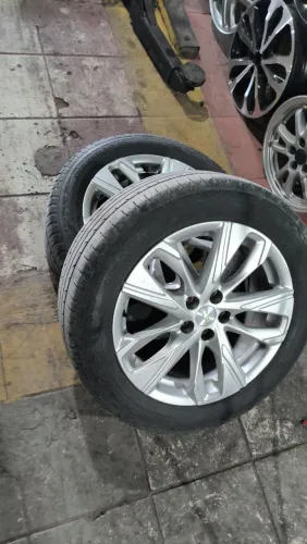roda 17 tracker pneus filé Goodyear 