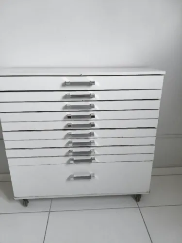 Armário Cômoda