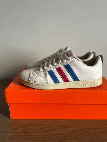 Tênis Adidas