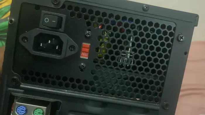 Vendo fonte de pc 500w