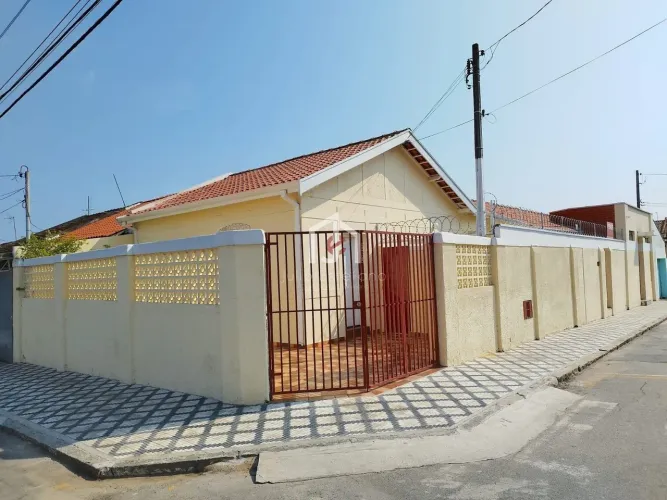 Casa Comercial com 11 salas no Centro em Taubaté.