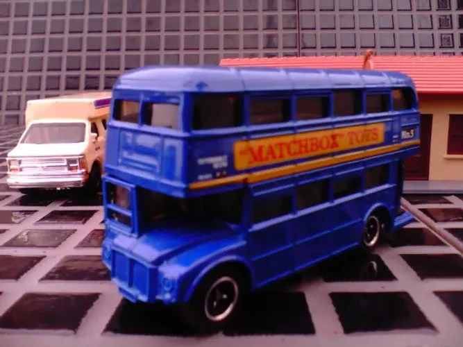 Mini Ônibus De Londres Matchbox Toys Retrô logotipo Aec Routemaster Double Decker Nº5 1/64