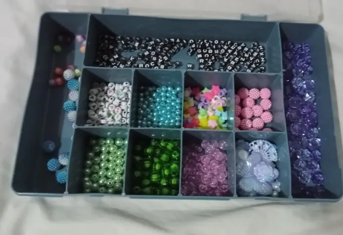 Miçangas coloridas para artesanato 
