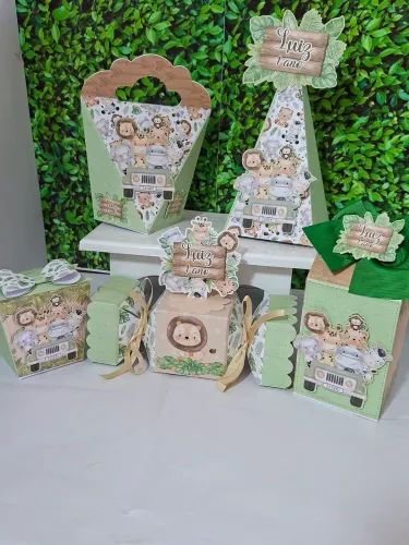 Caixas personalizadas kit pegue e monte Safari