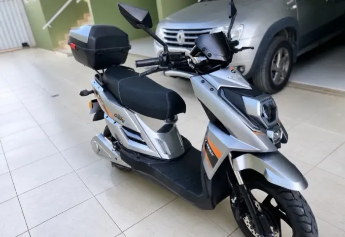 MOTO ELÉTRICA - MOTO CHEFE JET MAX ZERO KM + 2 CAPACETES | R$ 9.000