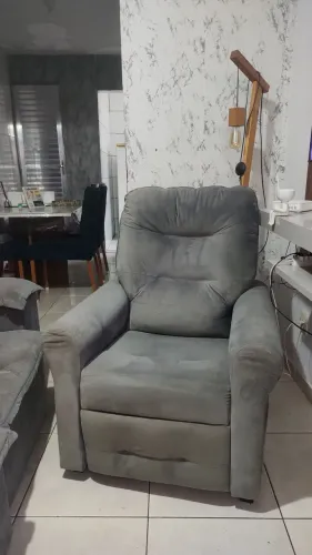Vendo Poltrona Reclinável