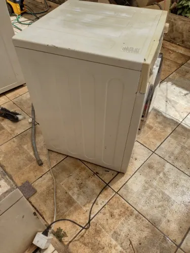 Lava e Seca 9 kilos. 220v. Toda revisada.