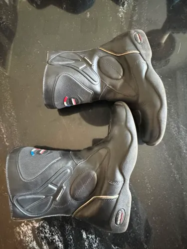 Bota Motociclista Mondeo 1013 Leather<br>Dry Evo Feminina