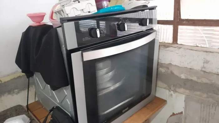 Forno consul 84L de embutir