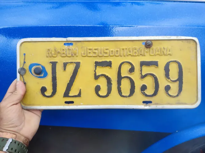 Placa amarela