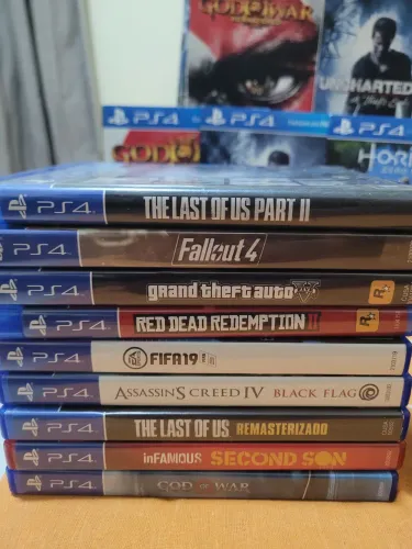 Jogos ps4 usados. Vende-se separado também