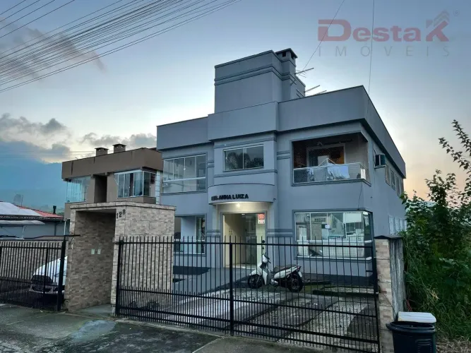 Apartamento em Fundos - Biguaçu, SC
