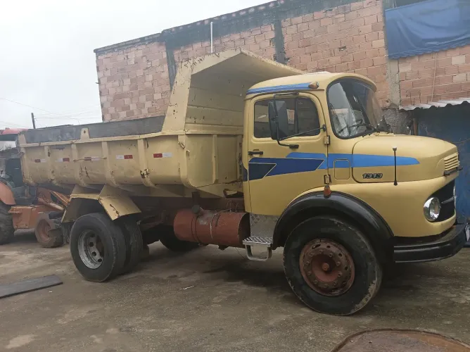 Vendo ou troco em geradores Mercedes 1313