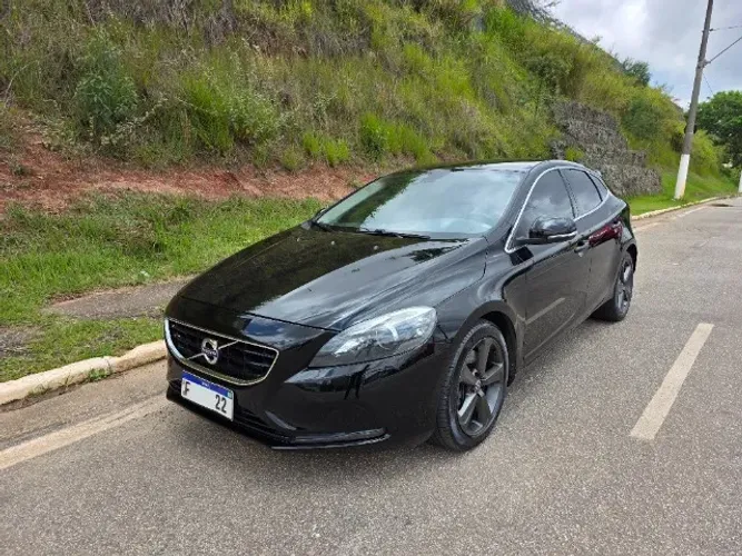 Volvo V40 T-4 Momentum 2.0 Aut. 2016