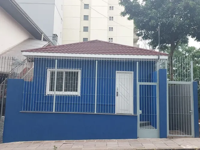 CAXIAS DO SUL - Casa Comercial - SÃO PELEGRINO