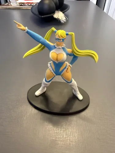 Action Figure R. Mika Street Fighter Planeta Deagostini