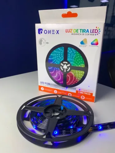 Fita LED RGB ONE-X LED-9225 3 Metros USB com Controle por Voz - 16 Milhões de Cores (Nova)