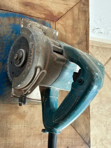 Makita 4100NH3