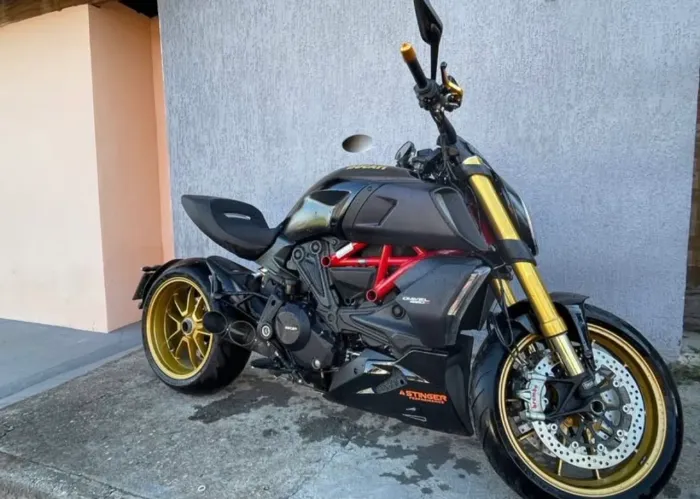 Ducati Diavel 1200 S