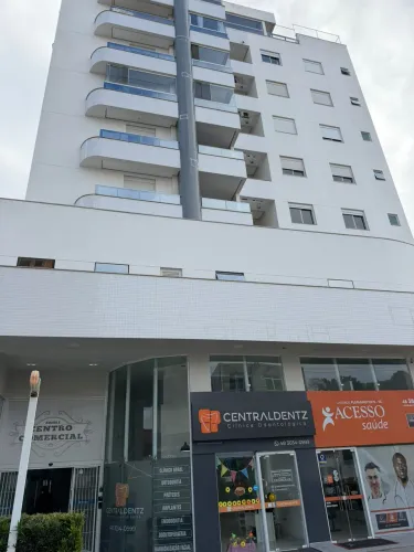 Loja térrea em galeria com mezanino e com 1 ponto de água no térreo, bwc coletivos em gale