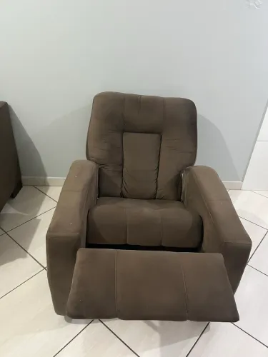 Poltrona reclinável