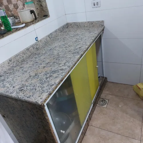 Pias e bancadas 