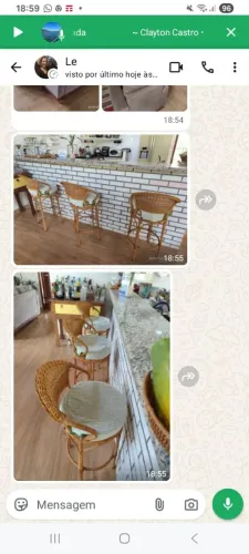 3 ( três) banquetas de vime