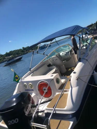 Alugo Lancha para Passeios no litoral Norte.
