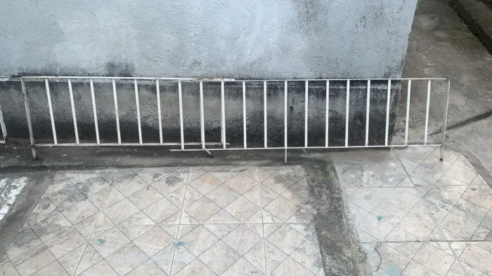 Grade de ferro maciço 9 metros Barato