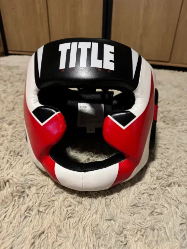 Capacete de boxe Title Boxing importado