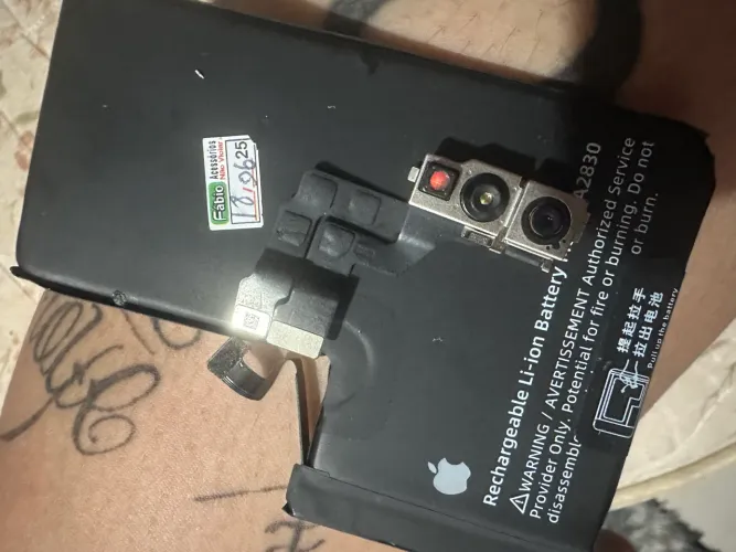 VENDO PEÇA DE IPHONE 14 PRO MAX