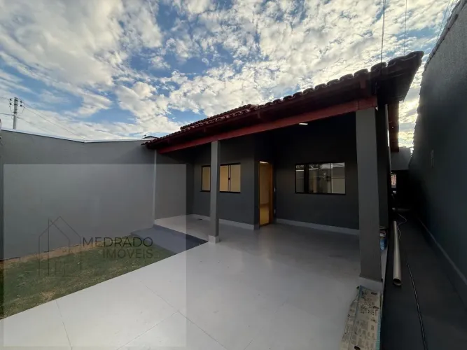 Casa para Venda em Aparecida de Goiânia, Cidade Vera Cruz, 2 dormitórios, 75 suítes, 2 ban