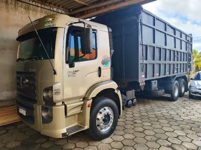 Vende-se 24.280 Ano 2012 caçamba