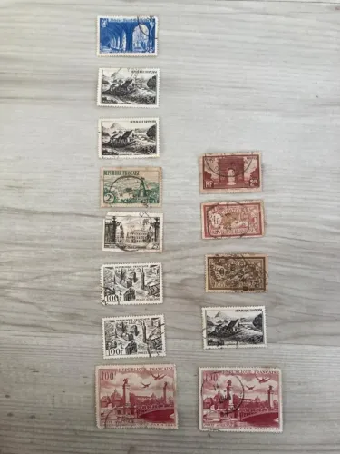 Coleção de Selos Antigos França (1931-1951) - Correio Aéreo e Monumentos