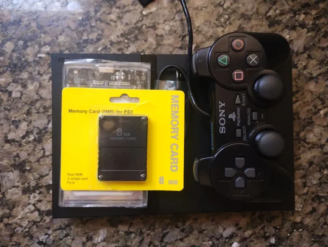 Vende-se PS2 slim