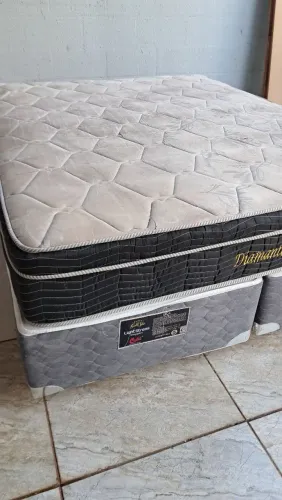 Cama Queen- Faço Entrega