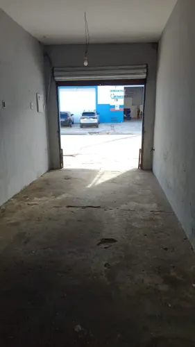 Alugo ponto comercial com banheiro em frente a vistoria do Detran no Siqueira Campos ,